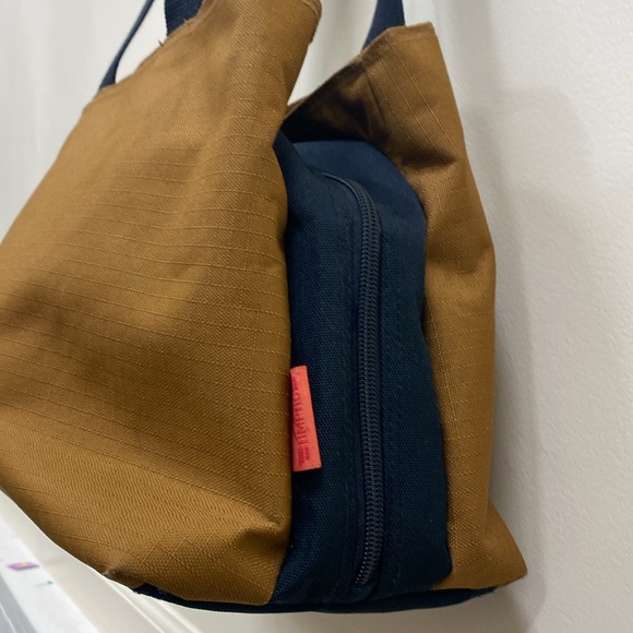 Ampac vinyl cloth handbag - Picture 6 of 13